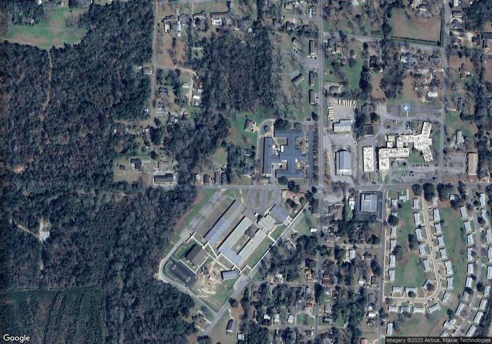 1009 Latimer Dr, Eufaula, AL 36027 - photo 1