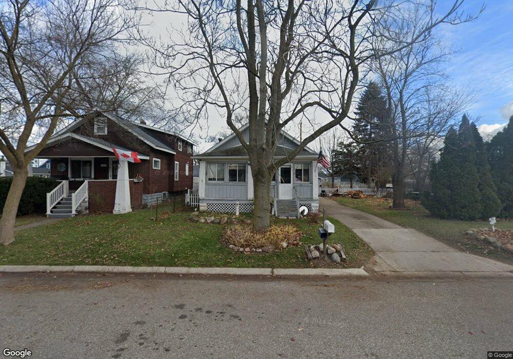 2736 17th Ave, Port Huron, MI 48060 - photo 1