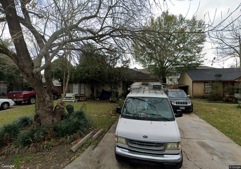 7418 Lakehurst Dr, Houston, TX 77087 - photo 1