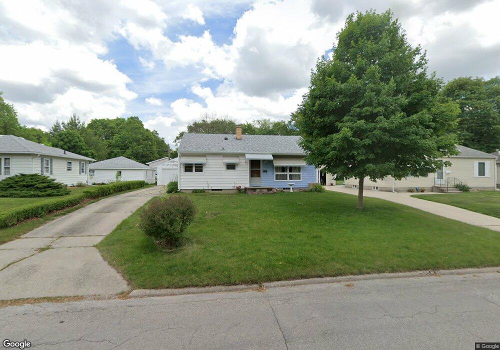 2210 Victory Dr, Cedar Falls, IA 50613 - photo 1