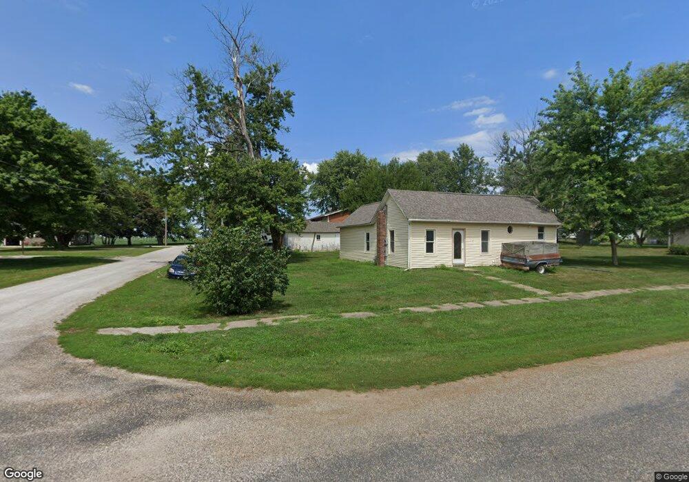 310 N Madison St, Grandview, IA 52752 - photo 1