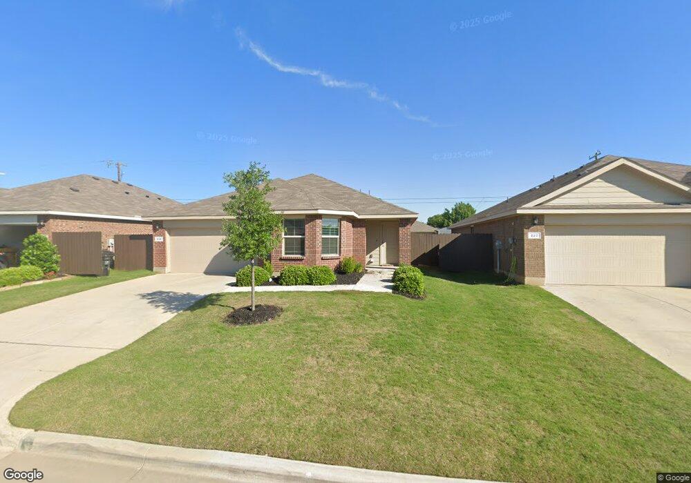 224 Seclusion Dr, Cleburne, TX 76033 - photo 1