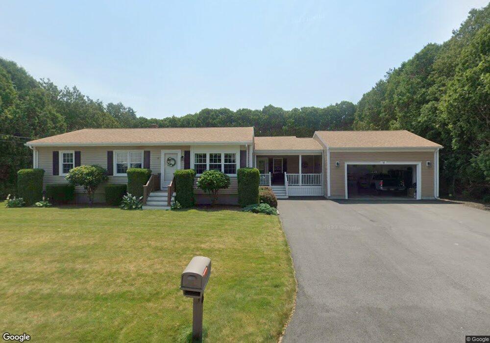 10 Viereck St, South Dartmouth, MA 02748 - photo 1