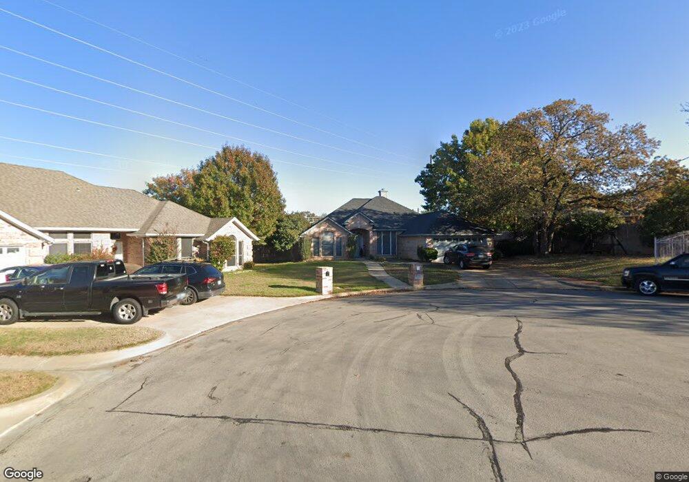 7104 Meandering Ct, North Richland Hills, TX 76182 - photo 1