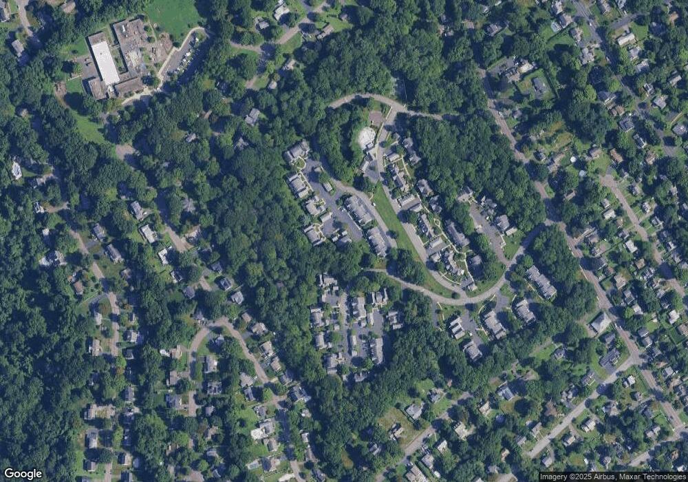 176 Glengarry Rd, Fairfield, CT 06825 - photo 1