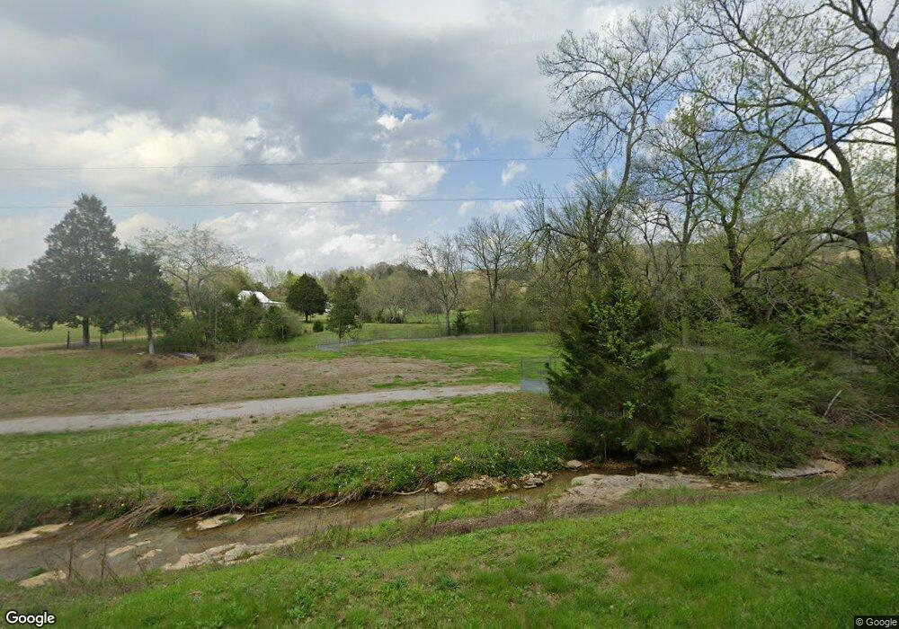 2360 Edmundson Rd, Prospect, TN 38477 - photo 1