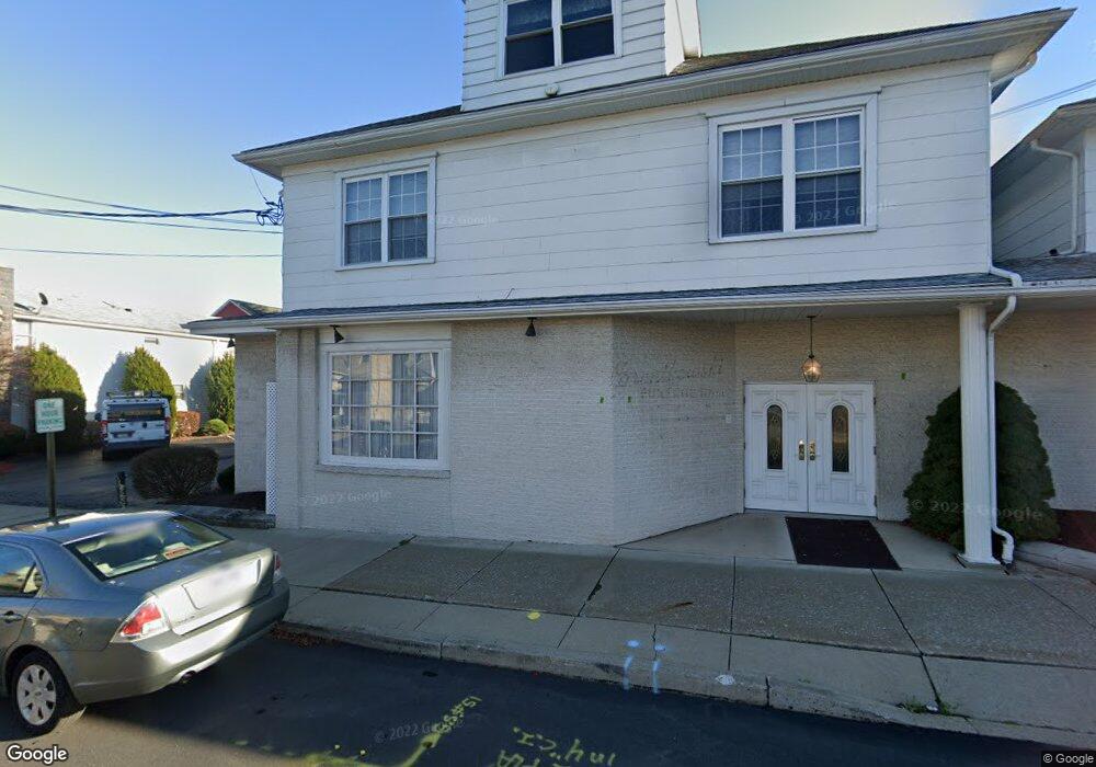 51 W Green St, Nanticoke, PA 18634 - photo 1