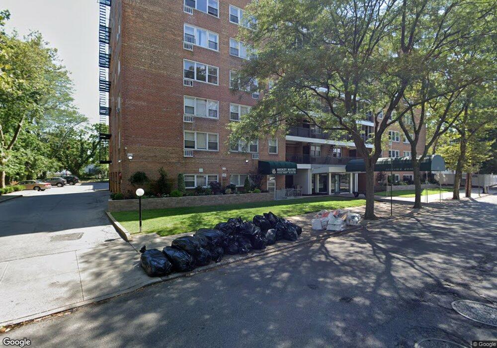 833 Central Ave unit 1G, Lawrence, NY 11559 - photo 1