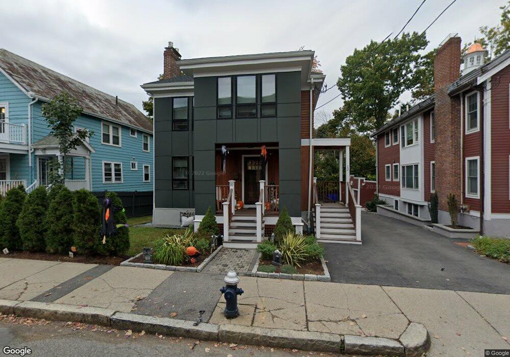 10 Netherlands Rd unit 10, Brookline, MA 02445 - photo 1