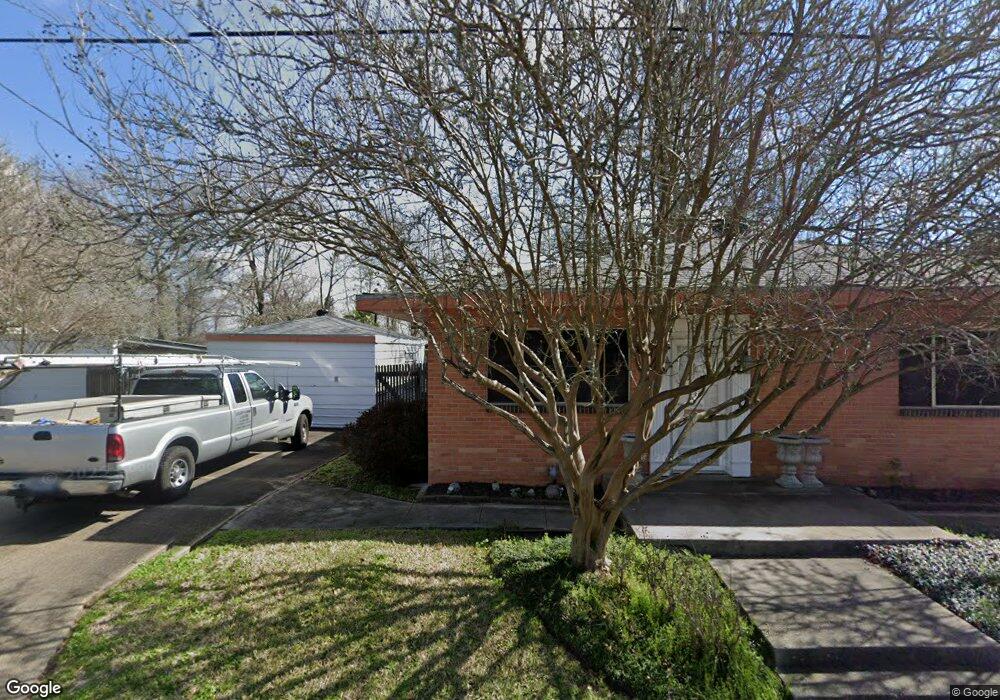 810 N Prater St, Lake Charles, LA 70601 - photo 1