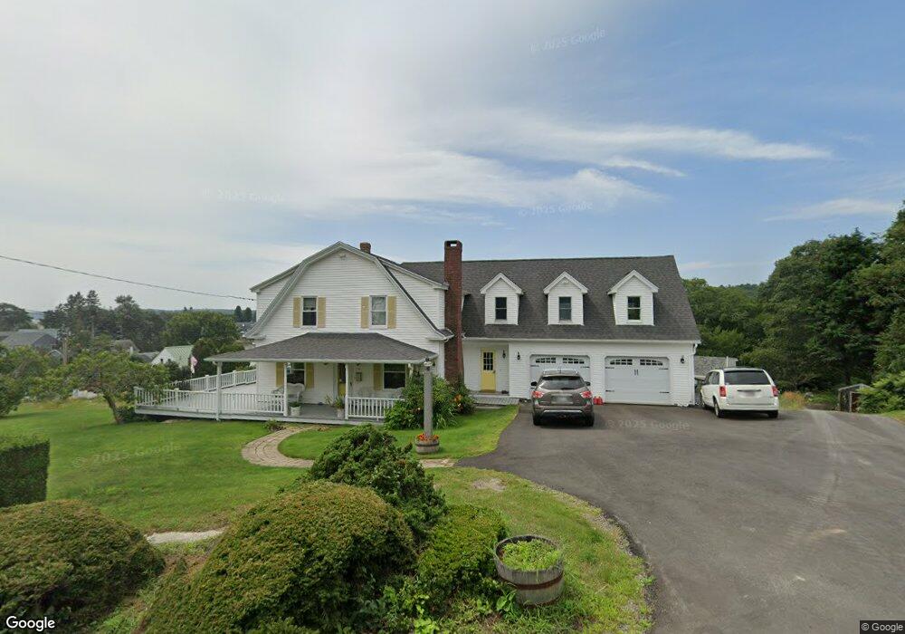 38 Howard St, Boothbay Harbor, ME 04538 - photo 1