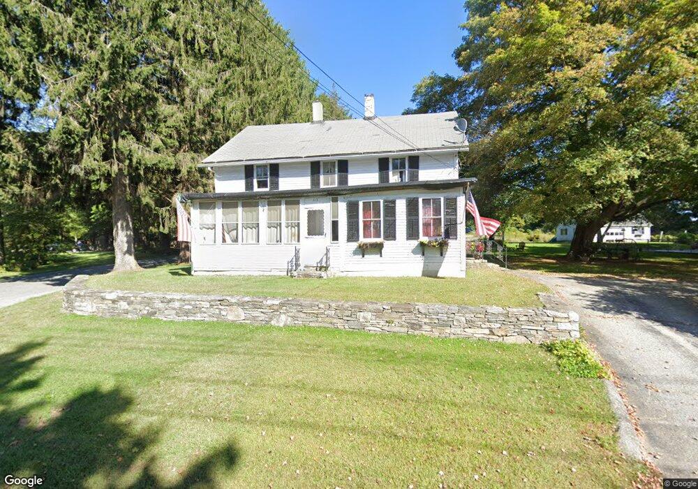 113 Mantup Rd, Putnam, CT 06260 - photo 1