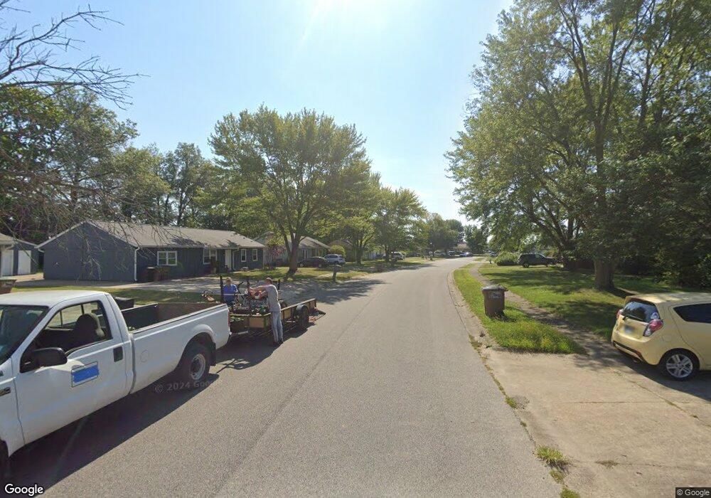 196 Brookside Dr, Columbus, IN 47201 - photo 1