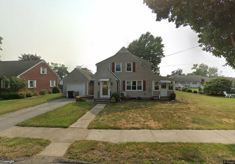 40 Stevens St, Ludlow, MA 01056 - photo 1