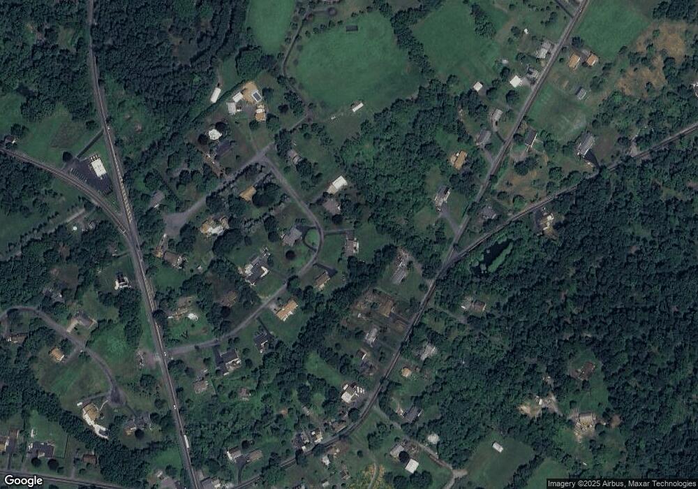 5280 Elgin Dr, Emmaus, PA 18049 - photo 1