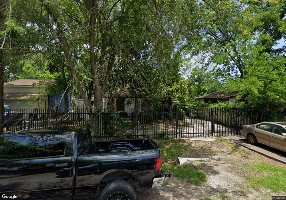 7221 Philibert Ln, Houston, TX 77028 - photo 1