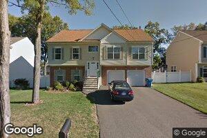80 Lillian St, Somerset, NJ 08873