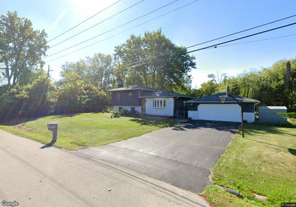 36706 N Adelphi Ave, Waukegan, IL 60087 - photo 1