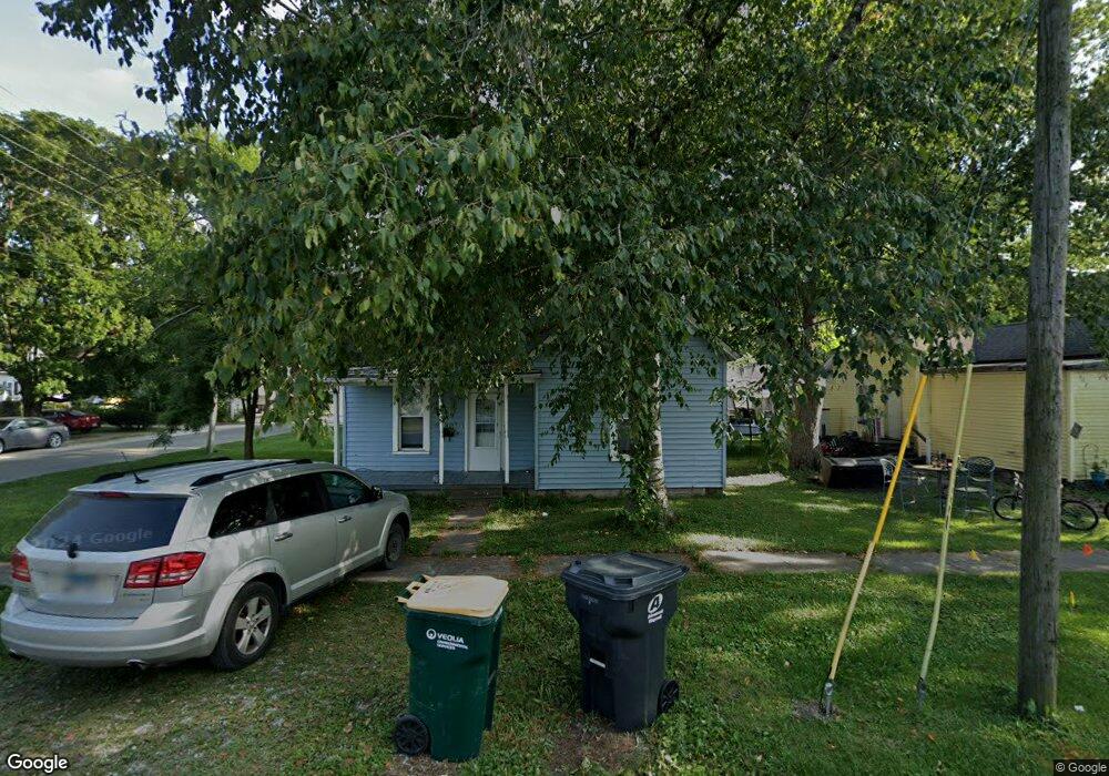 709 E Overton St, Tuscola, IL 61953 - photo 1