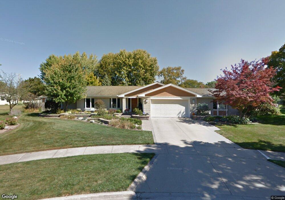 6 Craemer Ct, Frankenmuth, MI 48734 - photo 1