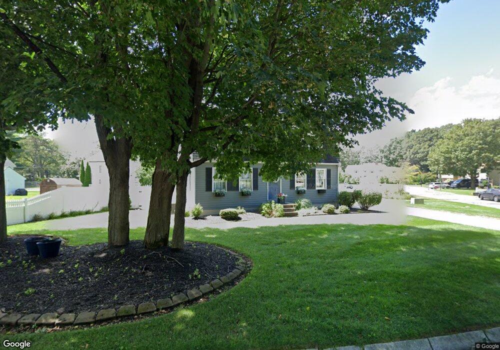 2 Loker Ln, Woburn, MA 01801 - photo 1