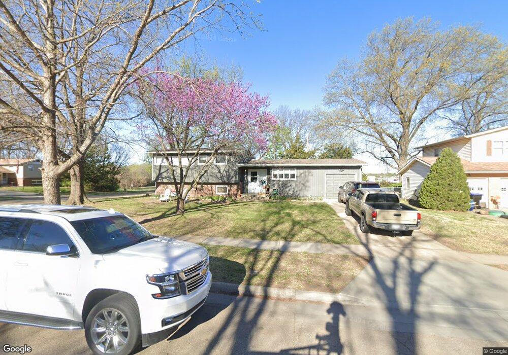 2931 SW Sunset Rd, Topeka, KS 66614 - photo 1
