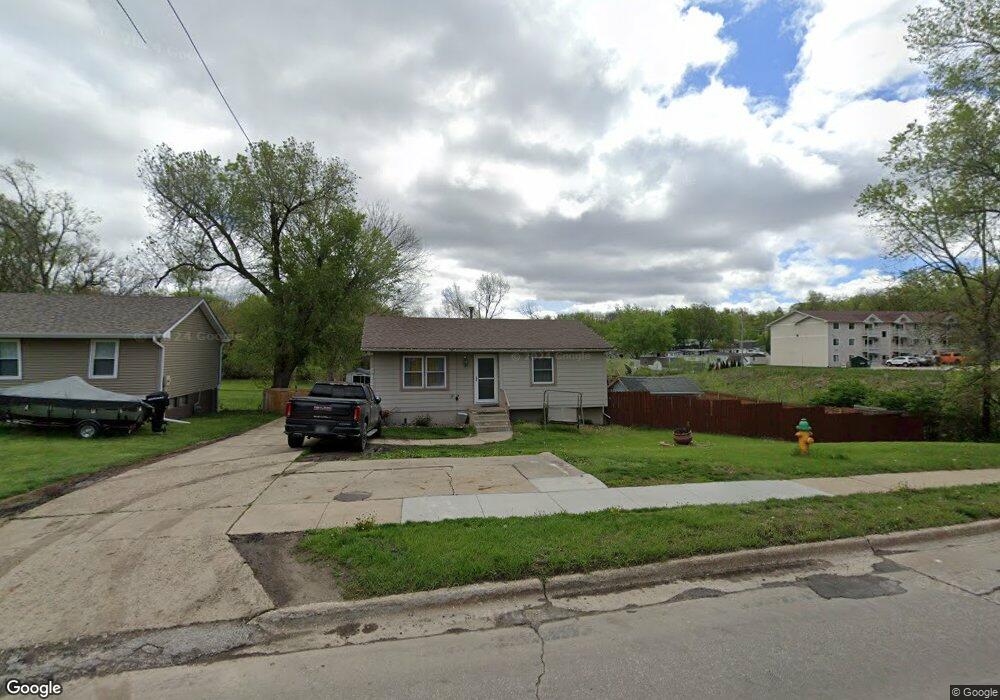 5121 South Union St, Des Moines, IA 50315 - photo 1