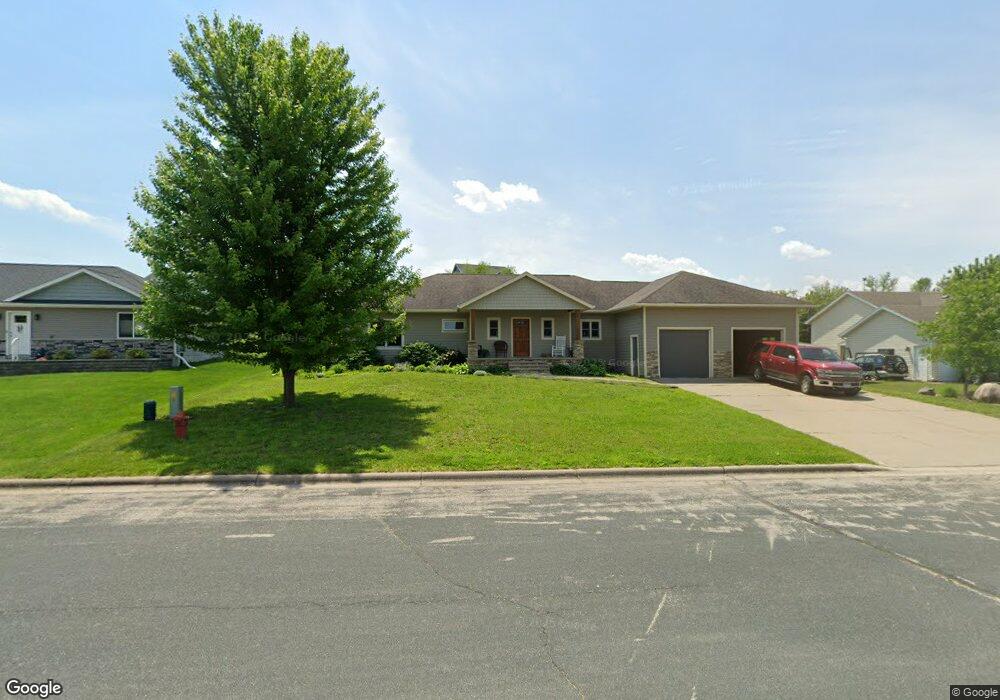 740 Willowmere Dr, Zumbrota, MN 55992 - photo 1