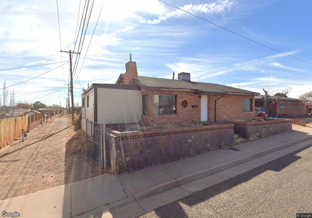 412 Prairie Ave, Winslow, AZ 86047 - photo 1