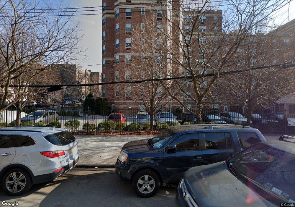 321 E 198th St, Bronx, NY 10458 - photo 1