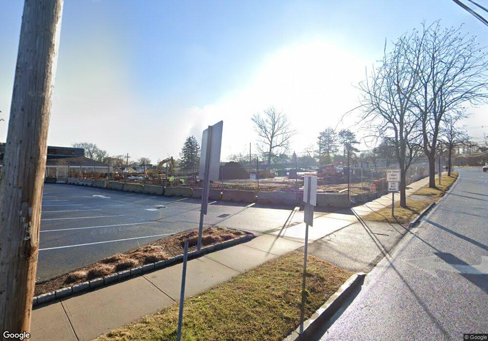 48 South Ave unit 1 first floor, New Canaan, CT 06840 - photo 1