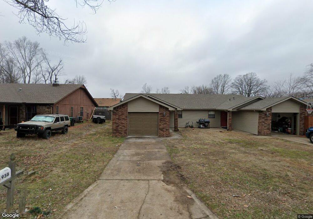 938 N Century Dr, Rogers, AR 72756 - photo 1