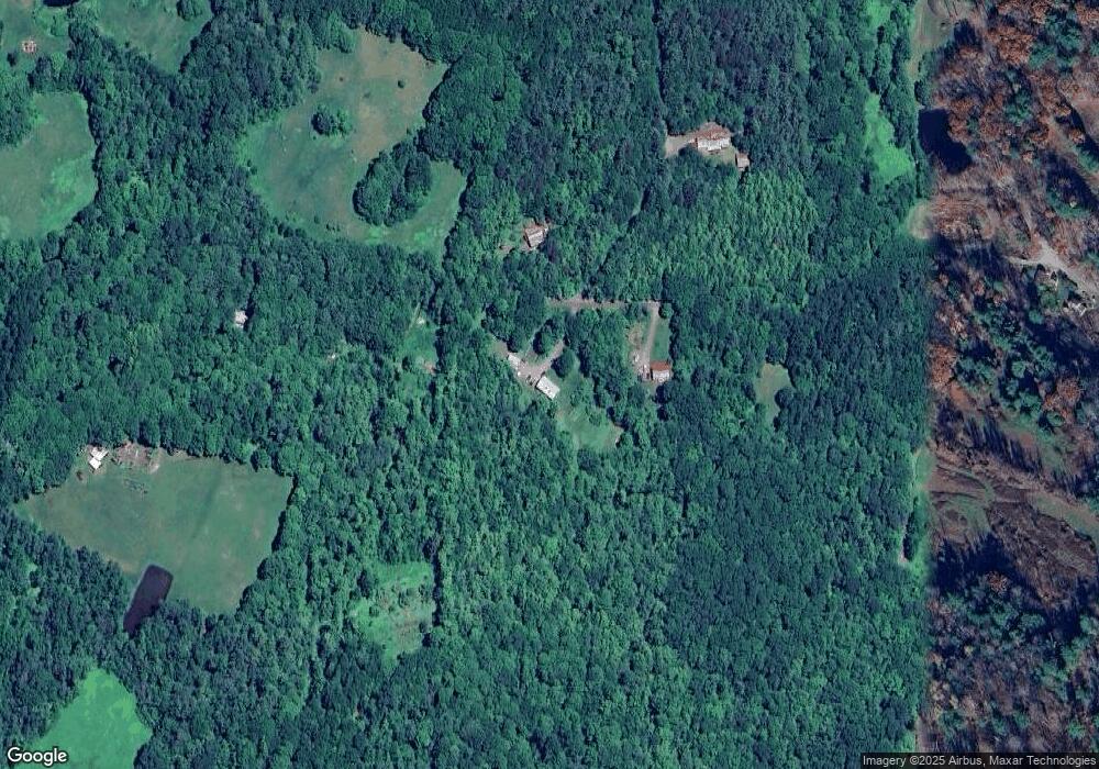 448 Briggs Rd, Brattleboro, VT 05301 - photo 1