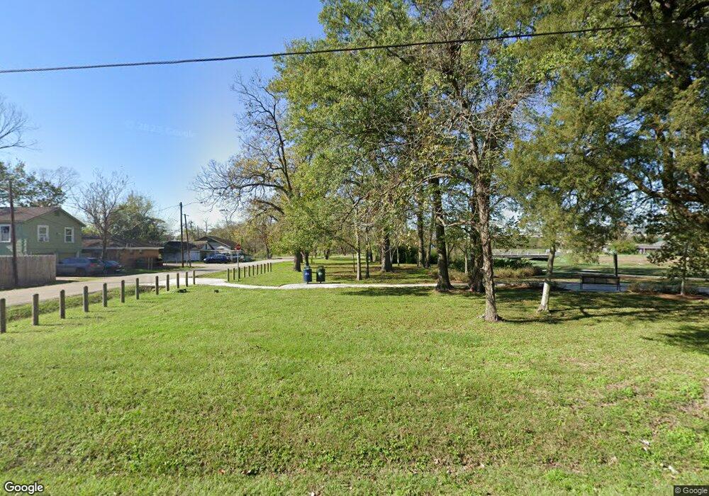 5001 Leffingwell St, Houston, TX 77026 - photo 1