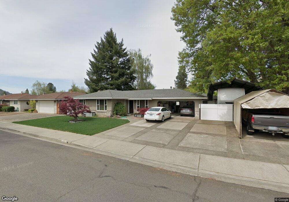 30 Donna Way, Central Point, OR 97502 - photo 1