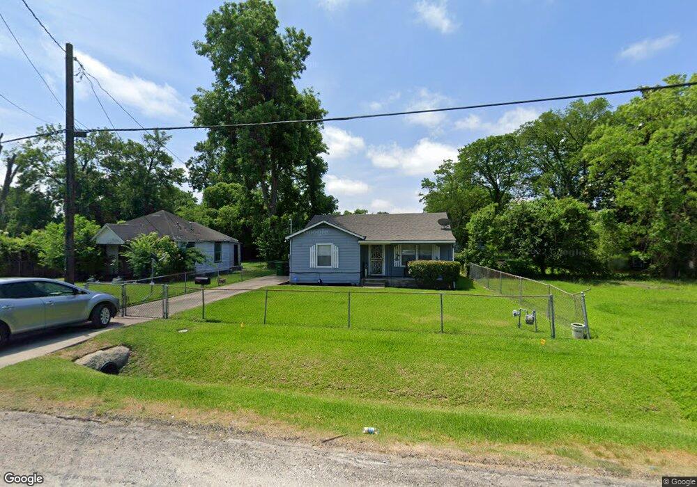 4010 King St, Houston, TX 77026 - photo 1