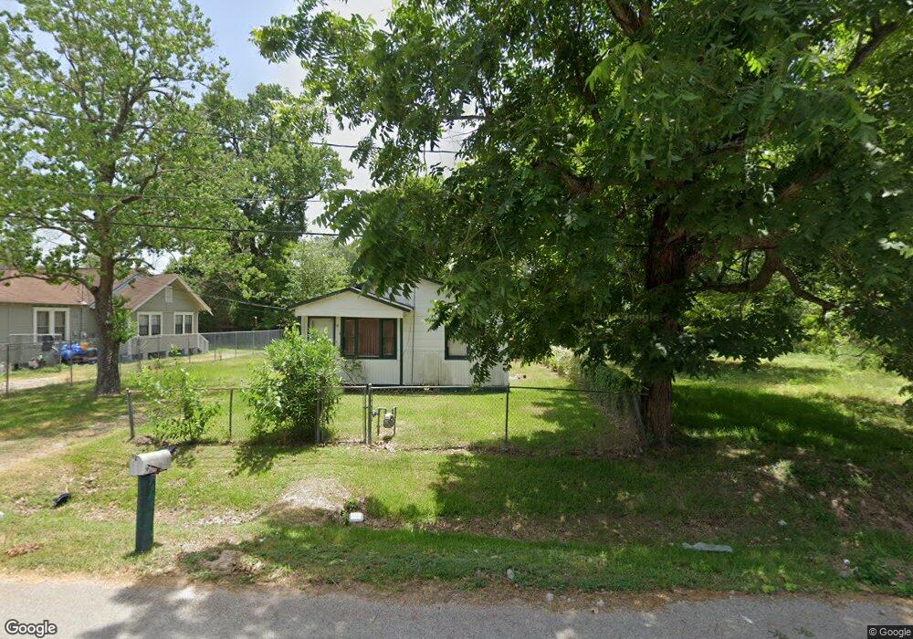 1029 North Ln, Houston, TX 77088 - photo 1