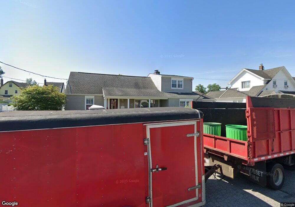 65 Dow Ave, Mineola, NY 11501 - photo 1