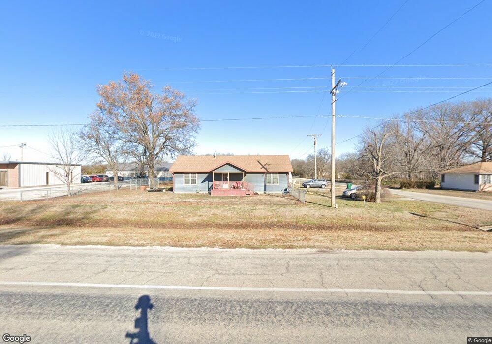 4901 Main St, Parsons, KS 67357 - photo 1