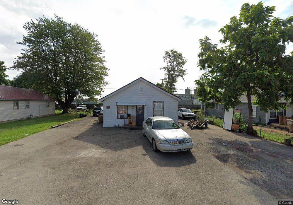 421 Center St, Columbus, IN 47201 - photo 1