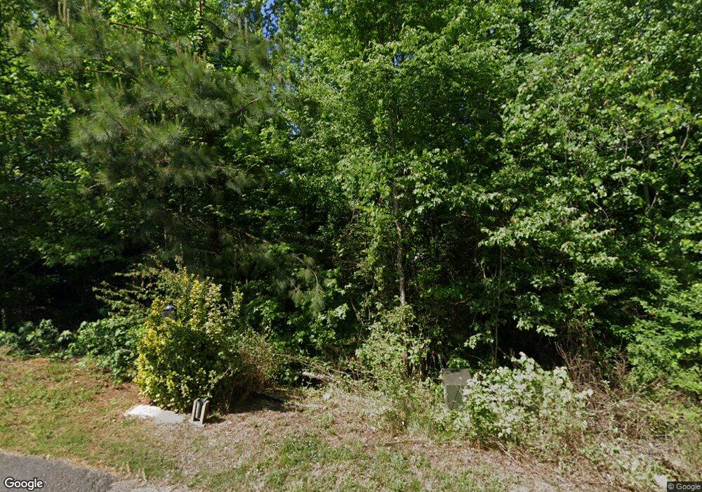 819 Meadow Creek Cir, Cornelia, GA 30531 - photo 1