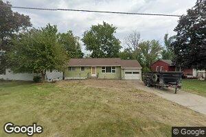 1524 Memorial Dr SE, Cedar Rapids, IA 52403