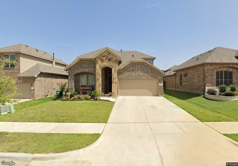 1916 Moonsail Ln, Denton, TX 76210 - photo 1