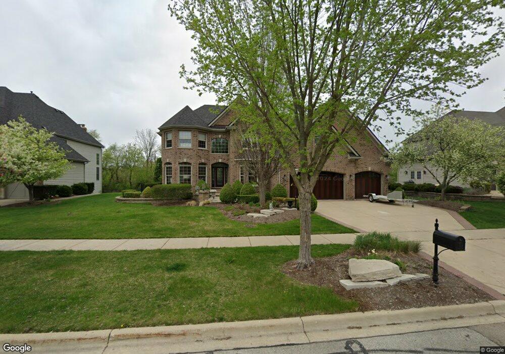 537 Papermill Hill Dr, Batavia, IL 60510 - photo 1