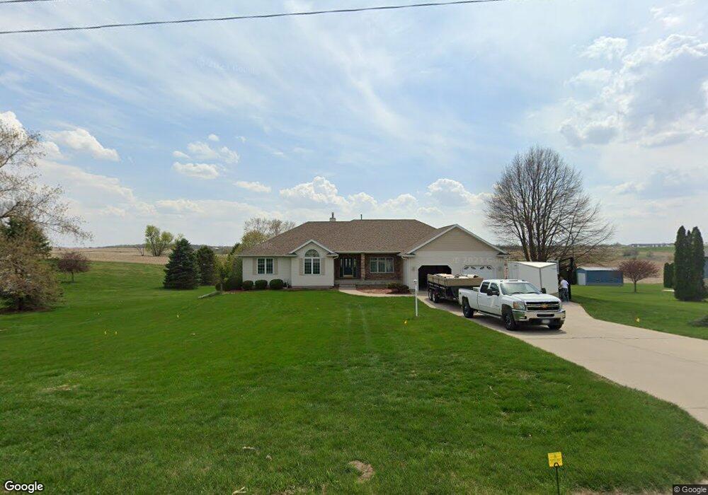 4085 N 4th Ave E, Newton, IA 50208 - photo 1