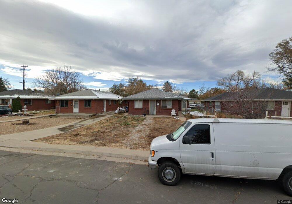 1609 Oswego St, Aurora, CO 80010 - photo 1