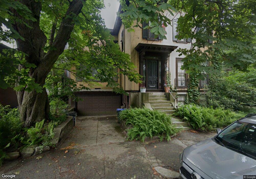 11 Barnes St unit 2, Providence, RI 02906 - photo 1