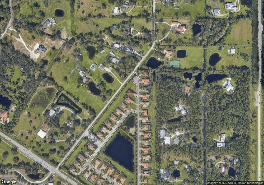 8211 Larkspur Cir, Sarasota, FL 34241 - photo 1