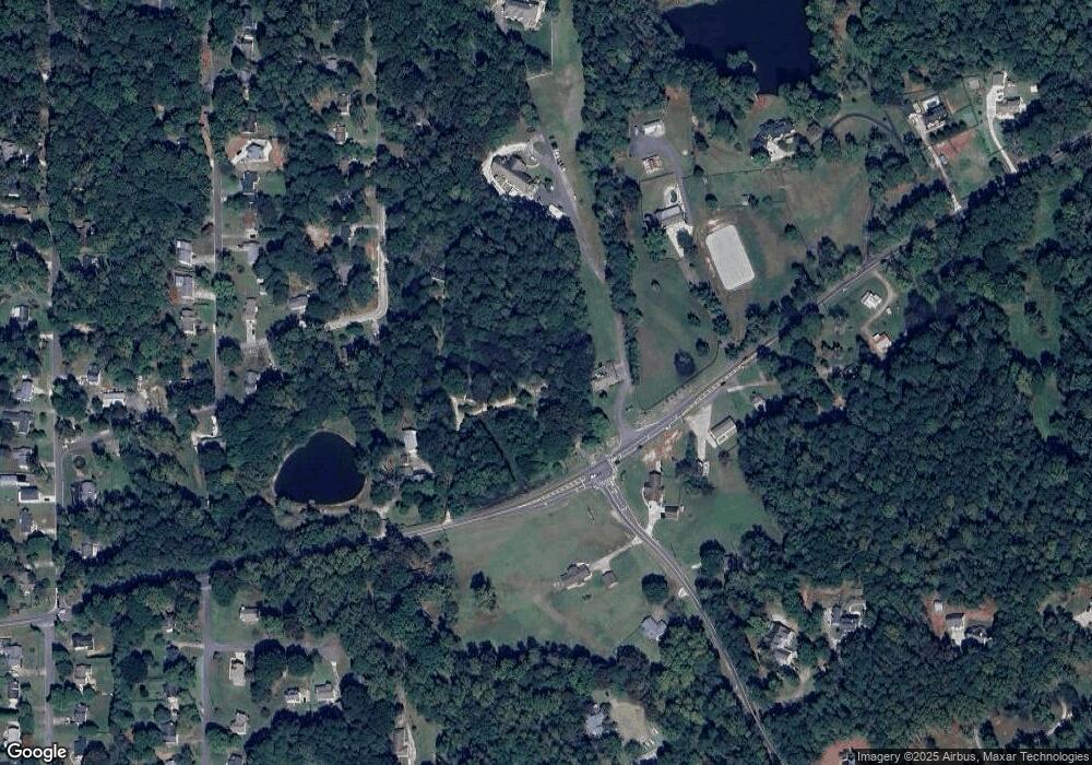 2253 E Cherokee Dr, Woodstock, GA 30188 - photo 1