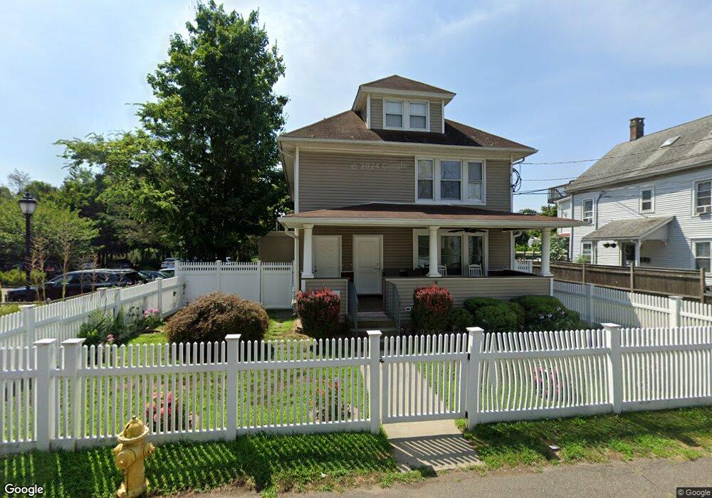 18 Winfield St unit 2, Norwalk, CT 06855 - photo 1